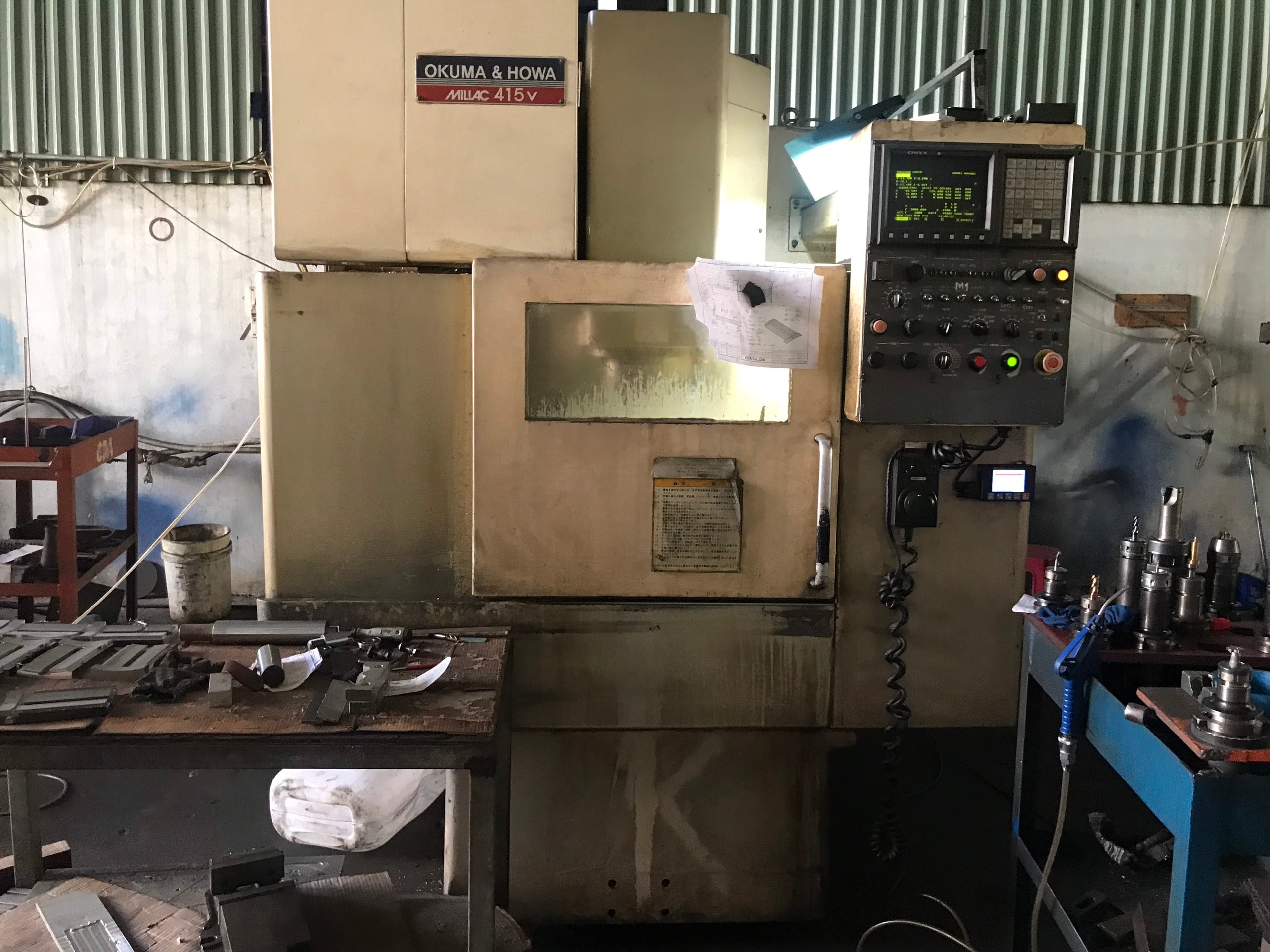 CNC milling machine (2)
